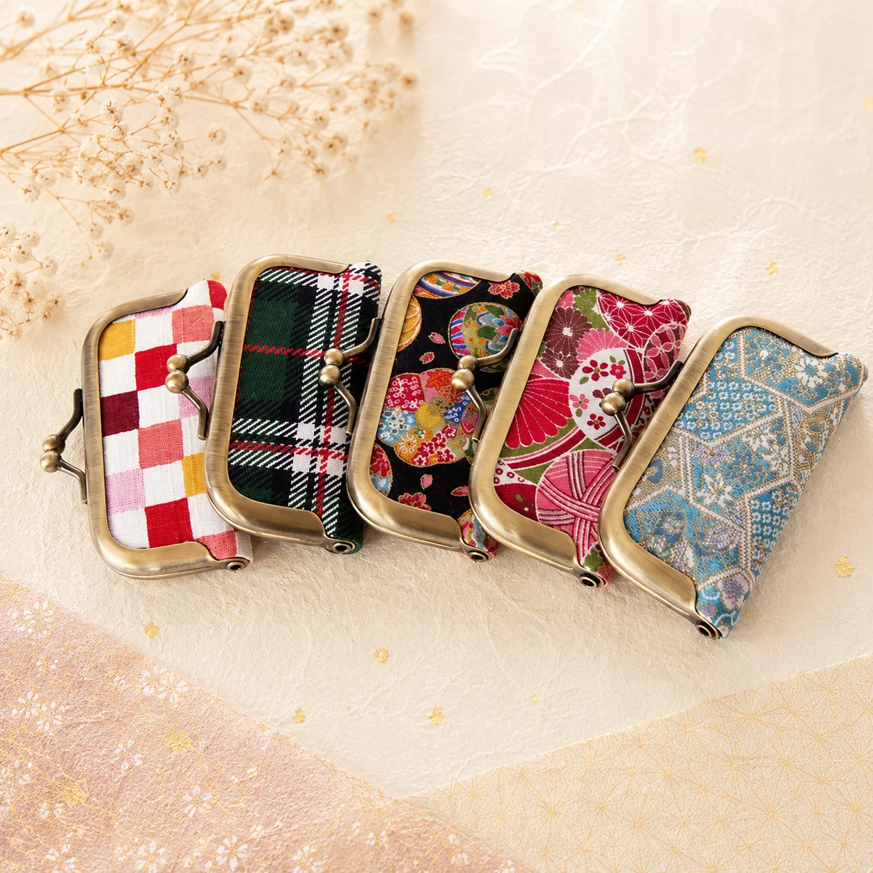 Handmade Japanese coin purse with a gusset