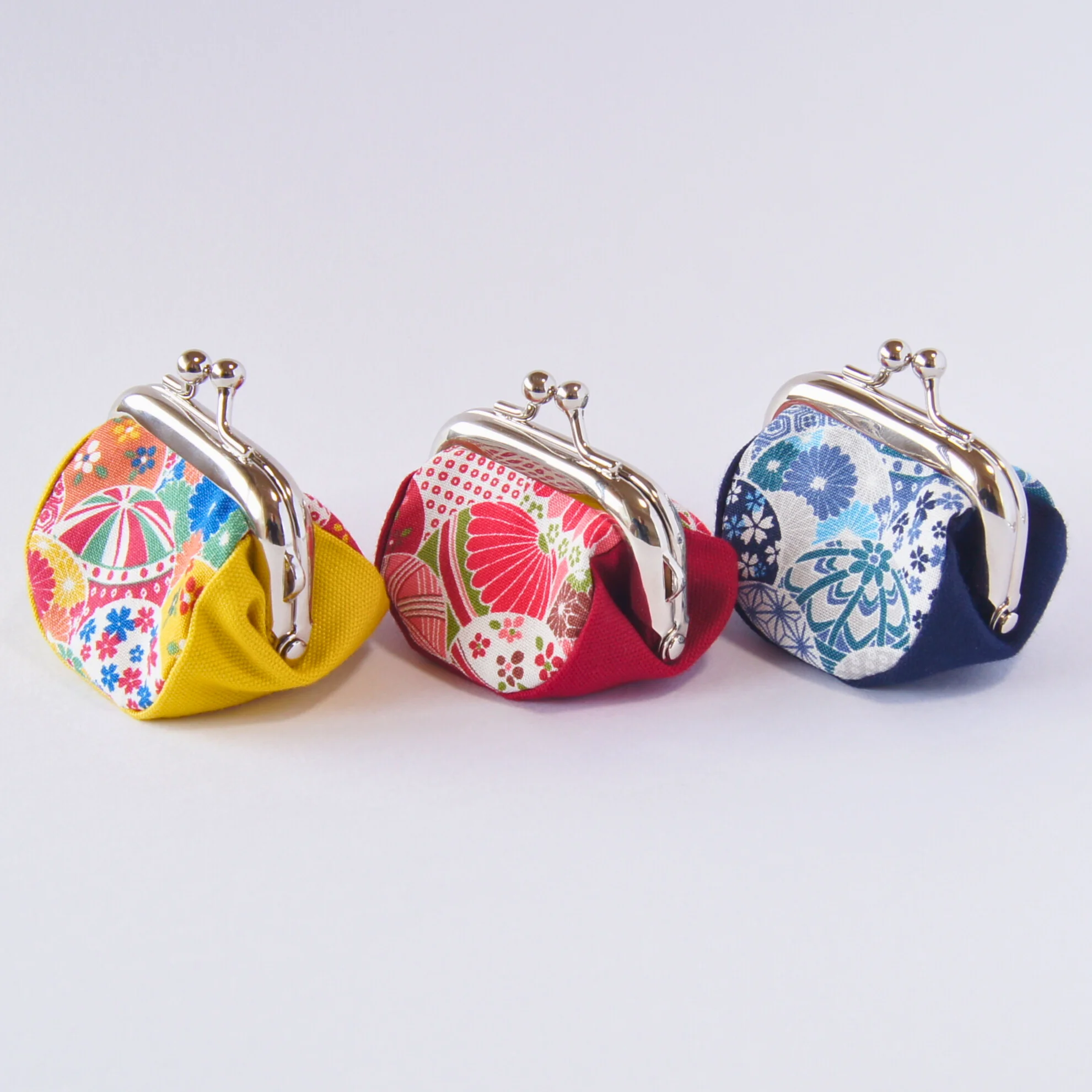 Palm-sized Mari and Sakura gamaguchi coin purse