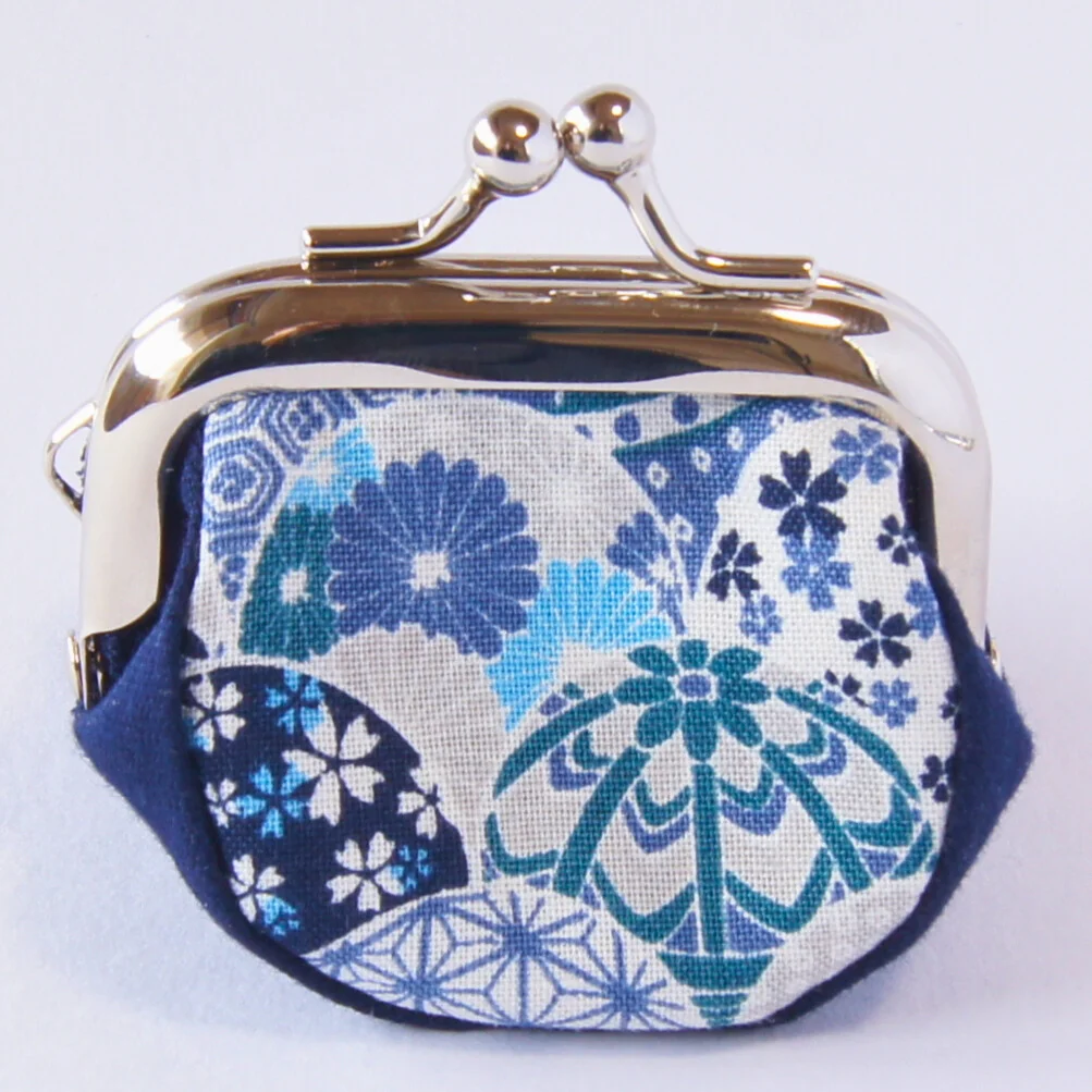 Blue Mari and Sakura purse, color 3