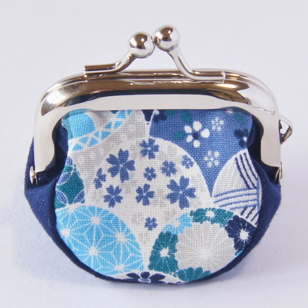 Another view of the blue Mari and Sakura purse, color 3
