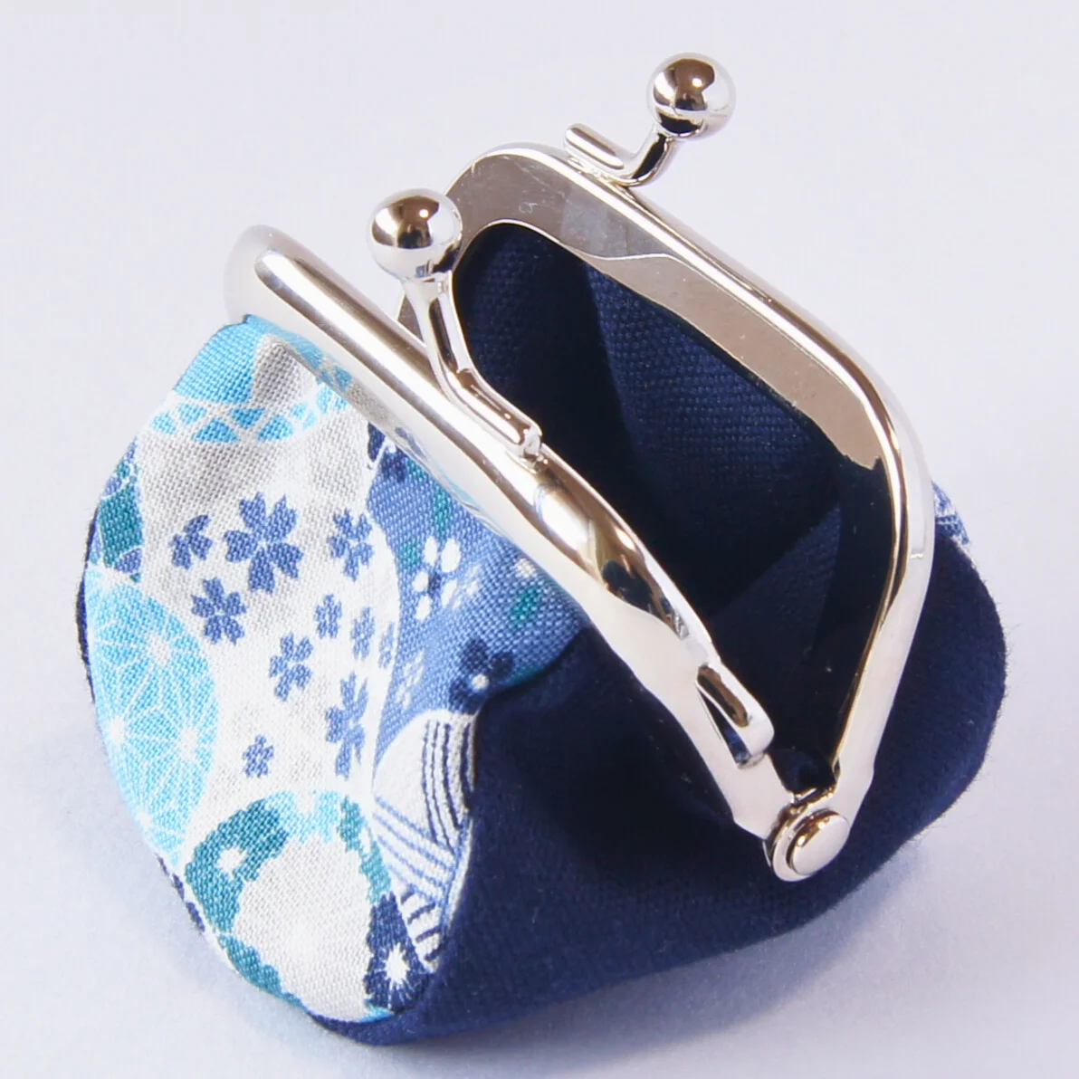 A fourth view of the blue Mari and Sakura purse, color 3