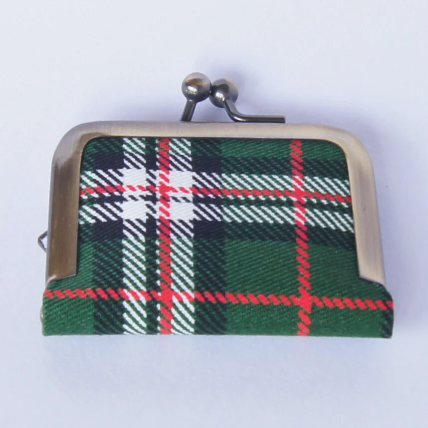 Green tartan-check pouch, color 3